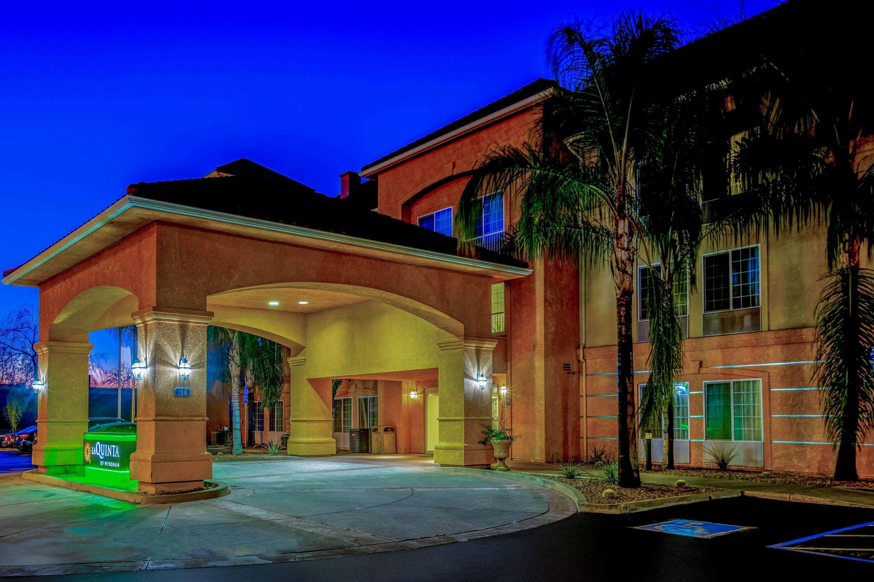 Отель La Quinta By Wyndham Fowler Экстерьер фото
